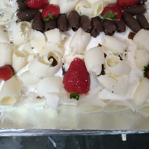 TORTA DE LEITE NINHO COM SONHO DE VALSA