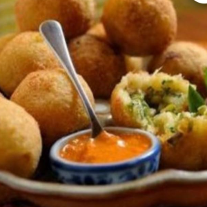 BOLINHO DE PEIXE