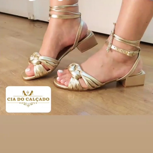 SANDALIA DAMA TIRA COM AMARRAÇÃO