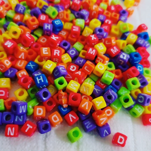 MIÇANGAS LETRAS COLORIDAS