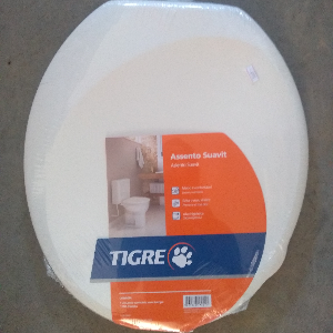 ASSENTO SANITÁRIO BRANCO ALMOFADADO TIGRE