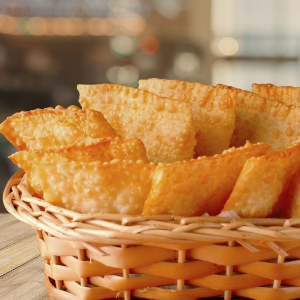 PASTEL DE QUEIJO