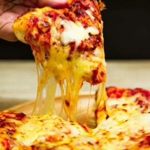 PIZZA AMERICANA